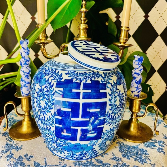 Vintage Other - Blue & White Double Happiness Ginger Jar + LID – Hand-Painted Porcelain Prestine